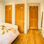 Double Bedrooms, Close To Tube Stations