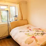 Double Bedrooms, Close To Tube Stations