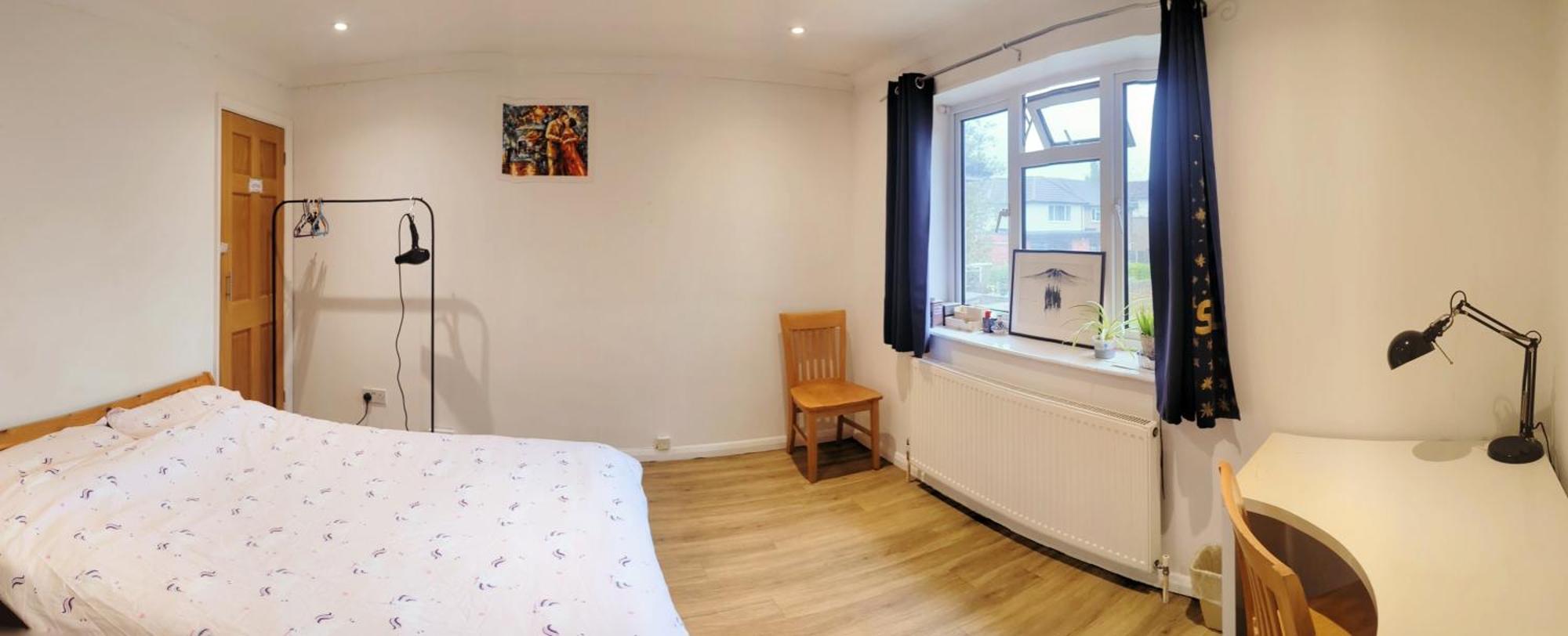 Double Bedrooms, Close To Tube Stations * Londra