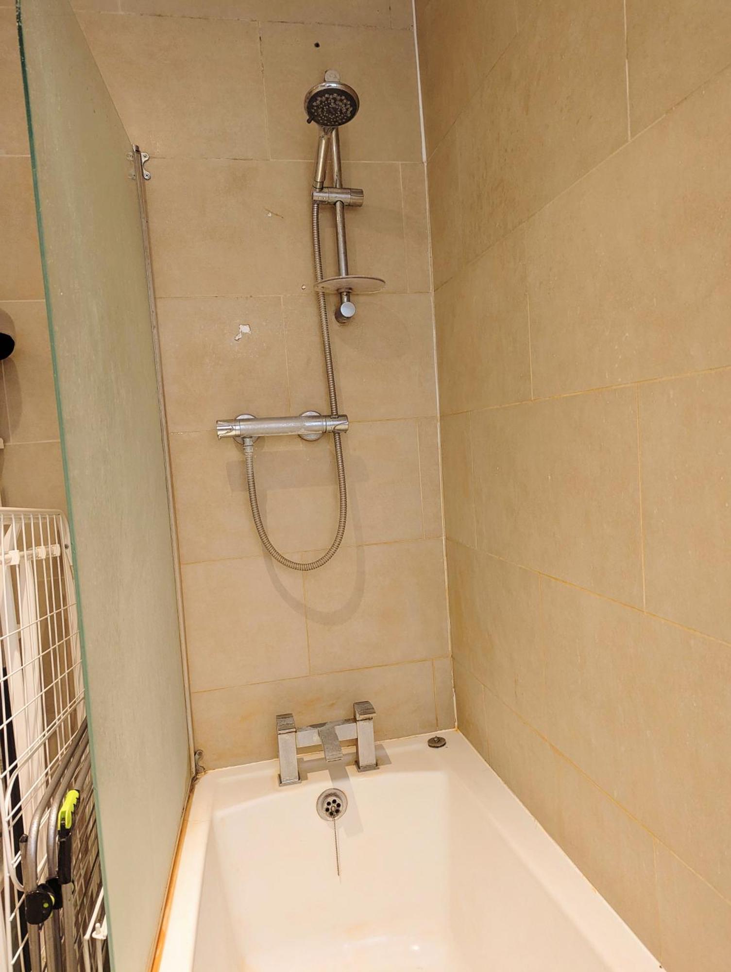 Double Bedrooms, Close To Tube Stations Alloggio in famiglia