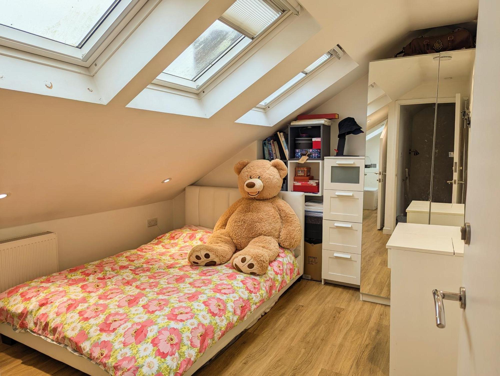 Double Bedrooms, Close To Tube Stations Londra